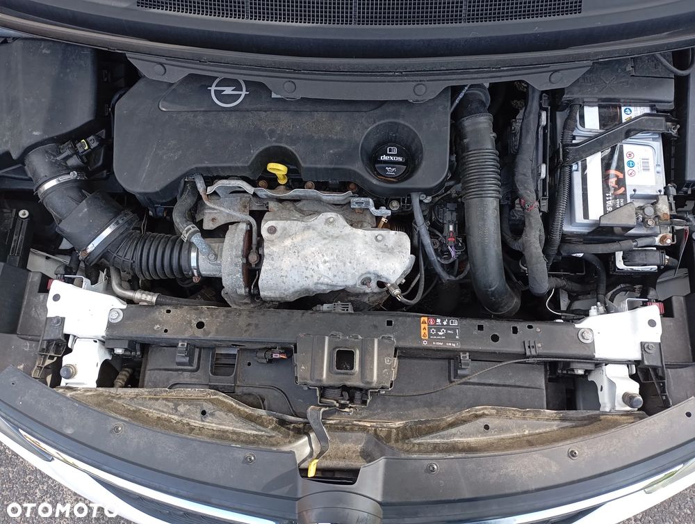 Opel Zafira 2.0 D (CDTI ecoFLEX) Start/Stop Innovation - 17