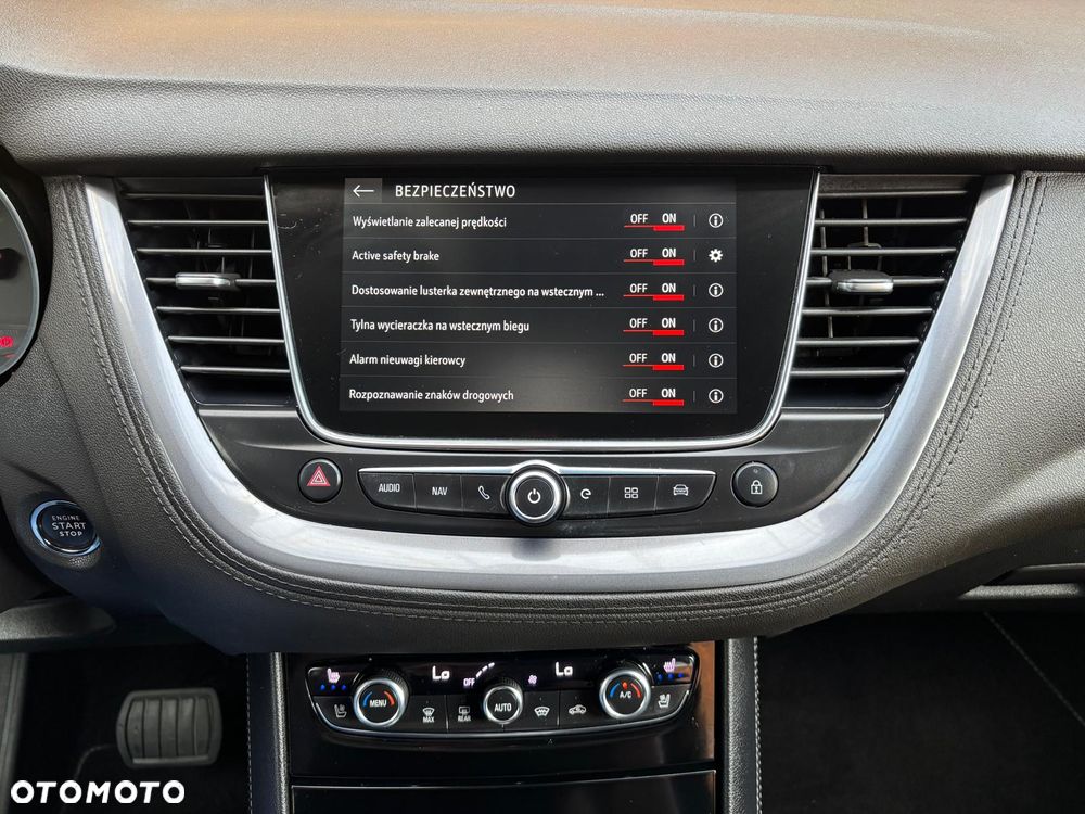 Opel Grandland X Plug-in-Hybrid4 1.6 DI Start/Stop Ultimate - 26