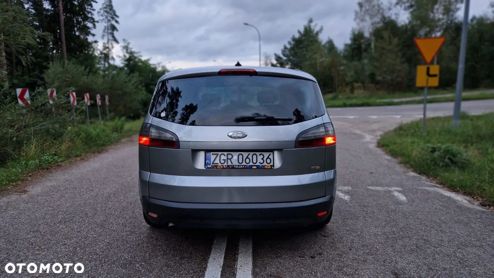Ford S-Max - 5