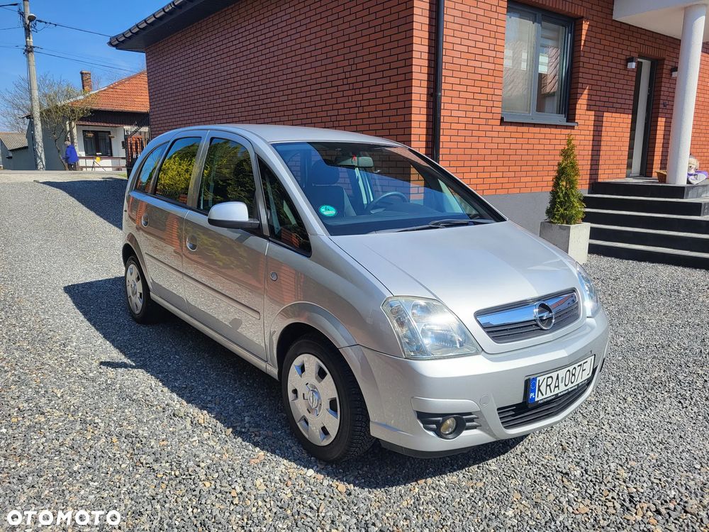 Opel Meriva 1.6 Essentia - 2