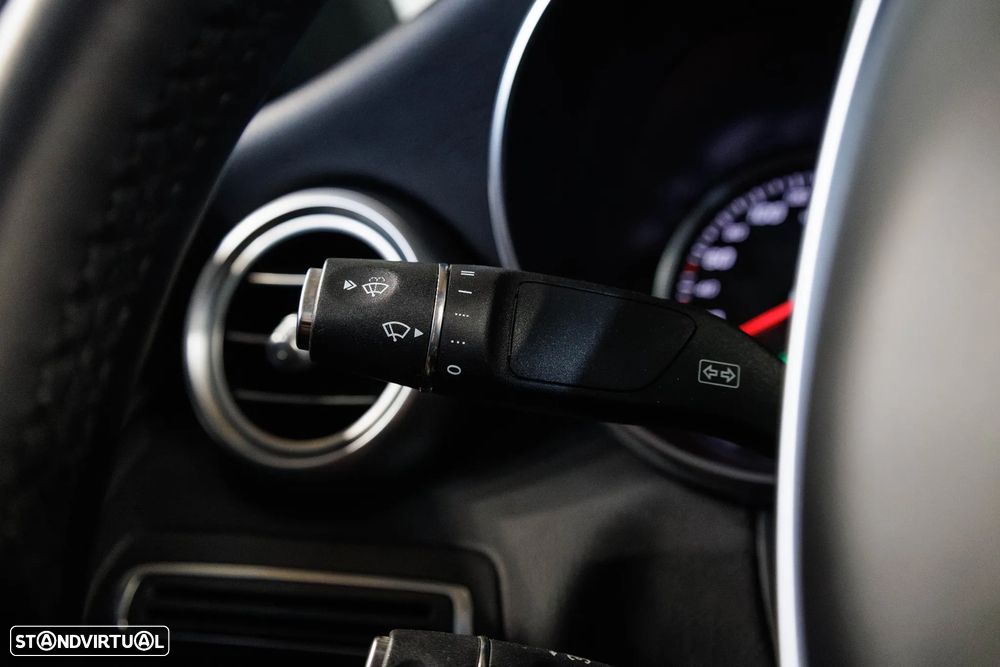 Mercedes-Benz C 220 d 9G-TRONIC AMG Line - 38