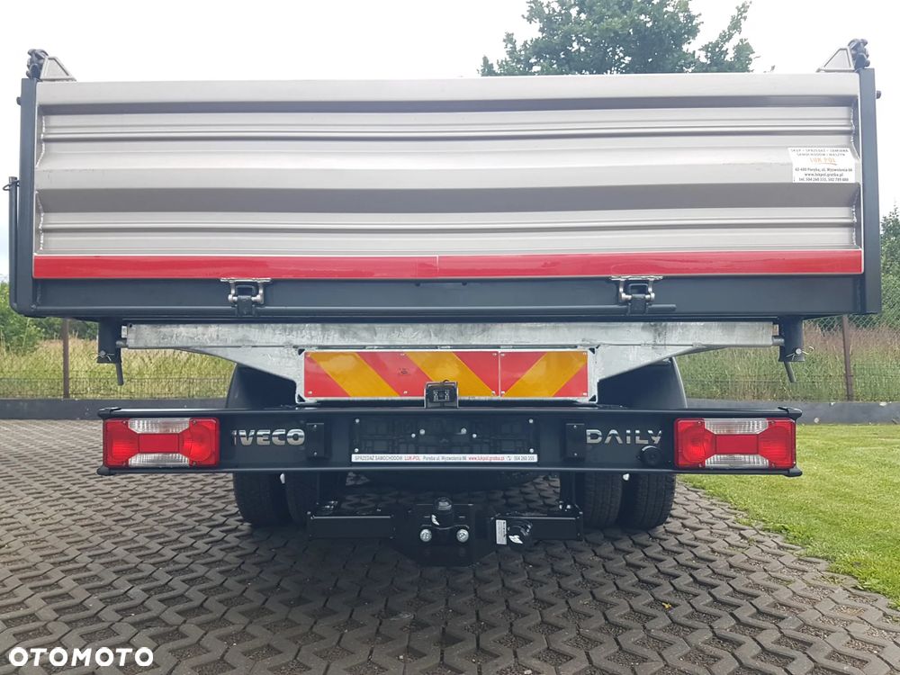 Iveco 35C15 WYWROTKA 3 STRONNA KIPER 3,20x2,06 BLIŹNIAKI KLIMA MANUAL 6-BIEGÓW HAK - 23