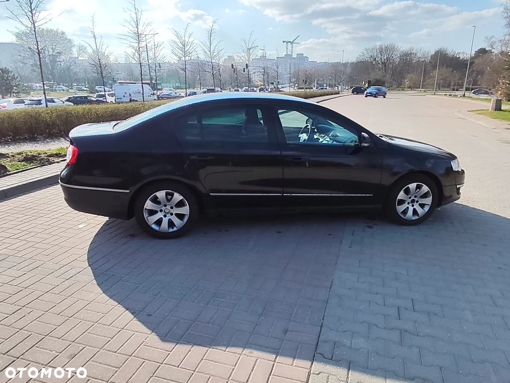 Volkswagen Passat 2.0 TDI DPF Sportline - 7