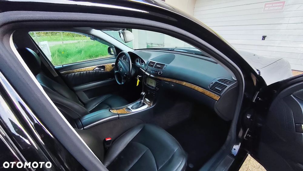 Mercedes-Benz Klasa E 350 4-Matic Avantgarde - 34