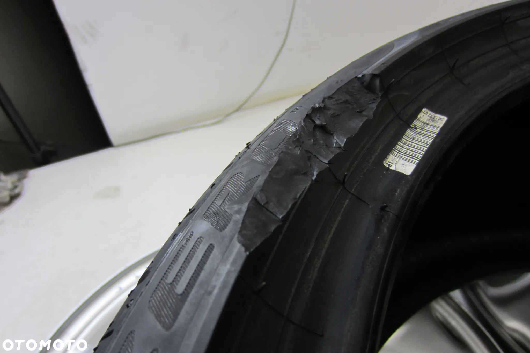 OPONA 265/35 ZR19 PIRELLI P ZERO 93Y - 2