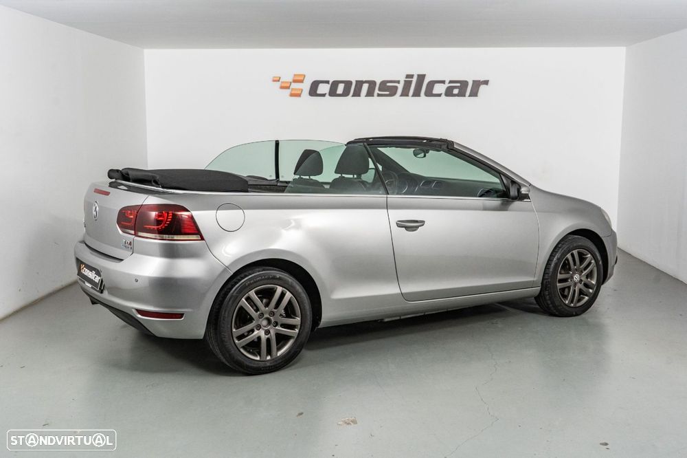 VW Golf Cabriolet 1.6 TDi BlueMotion - 11