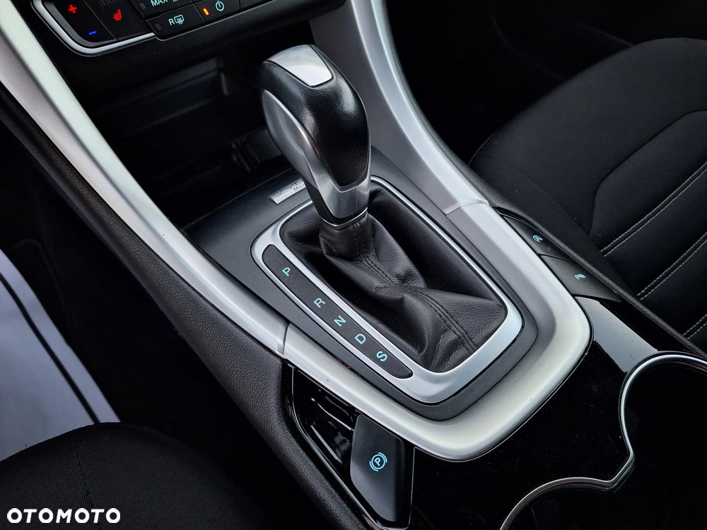 Ford Mondeo 2.0 EcoBlue Titanium - 16