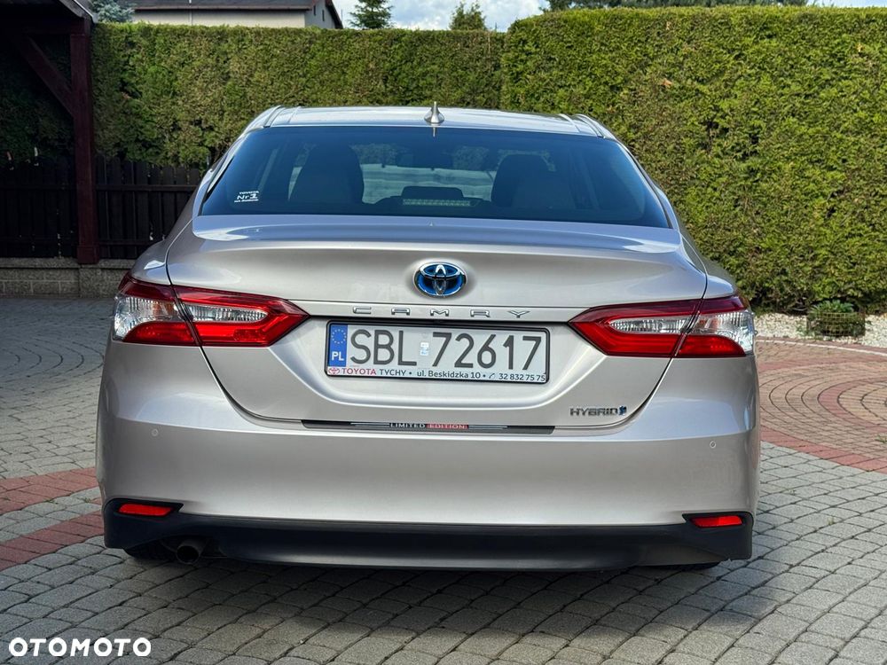 Toyota Camry 2.5 Hybrid Comfort CVT - 14
