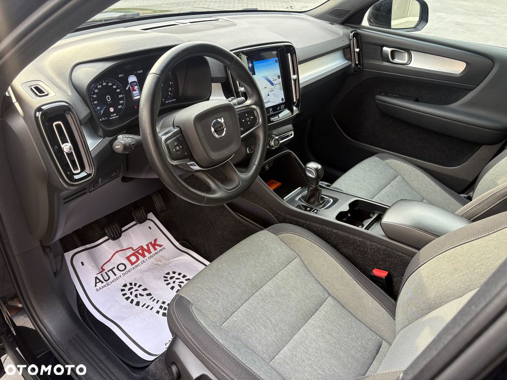 Volvo XC 40 - 18