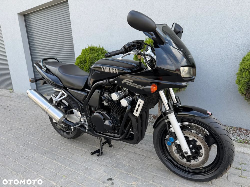 Yamaha FZS - 3