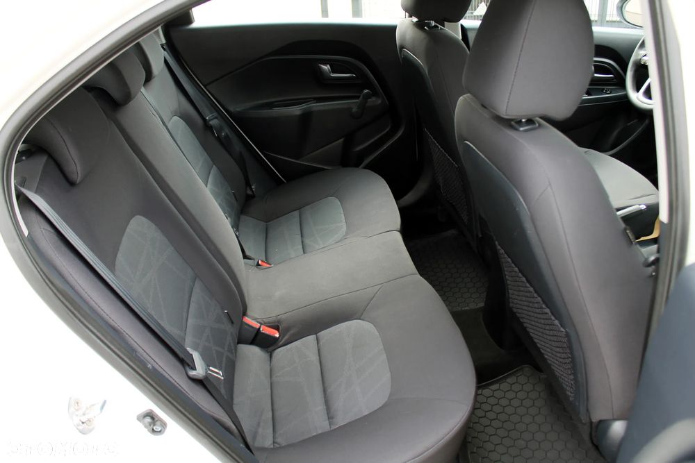 Kia Rio 1.2 ISG Dream Team Edition - 12