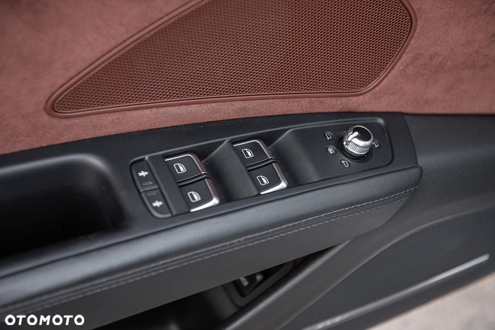 Audi A8 3.0 TDI DPF quattro tiptronic - 23