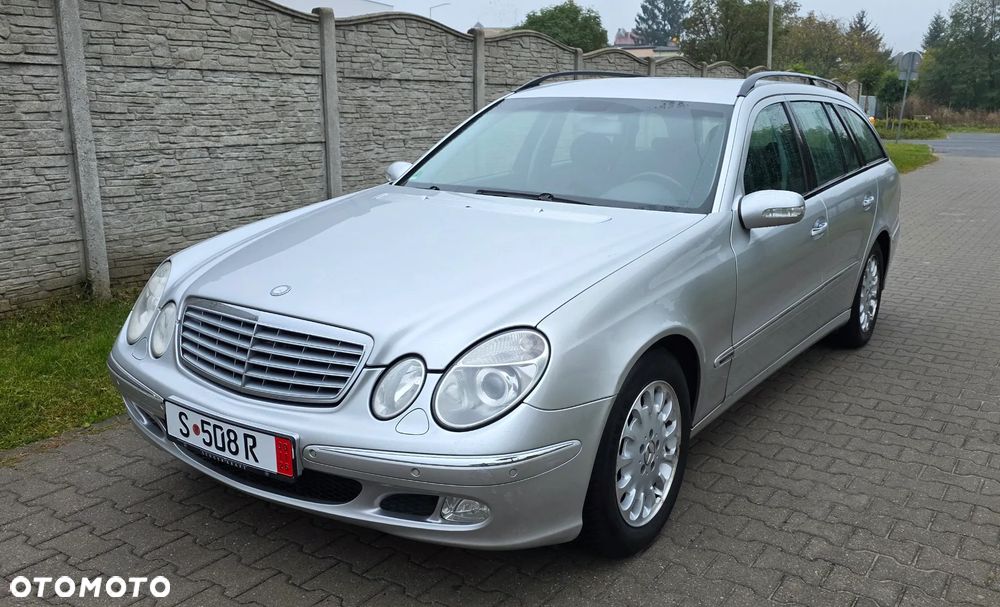 Mercedes-Benz E-Class 2003 photo 2