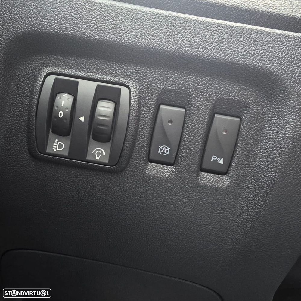 Renault Captur 1.5 dCi Exclusive - 18