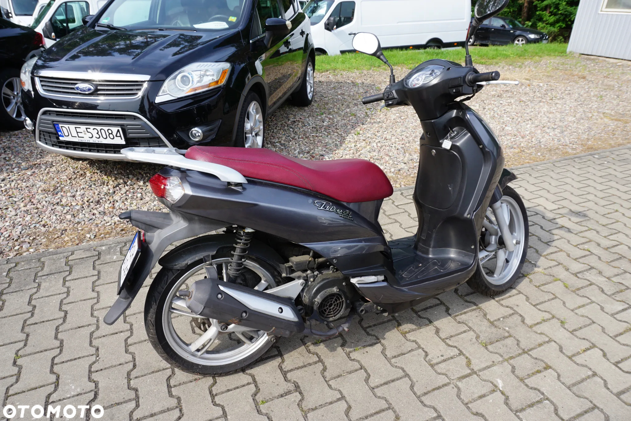 Peugeot Tweet - 2