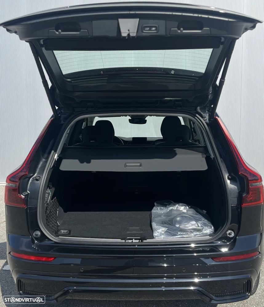 Volvo XC 60 2.0 T6 PHEV Plus Dark - 14