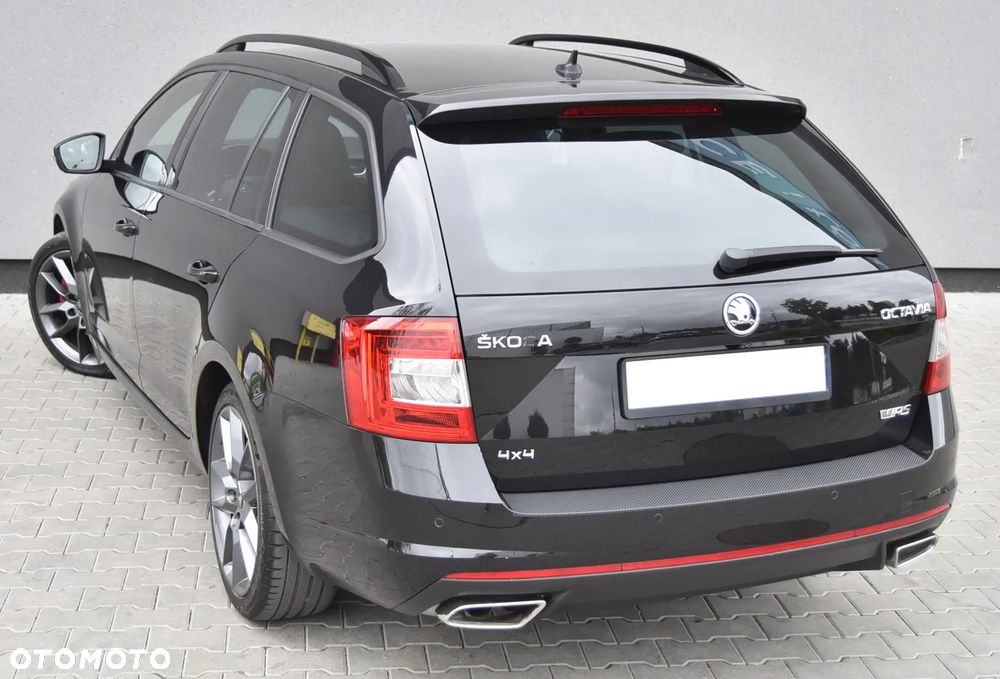 Skoda Octavia 2.0 TDI 4x4 DSG RS - 9