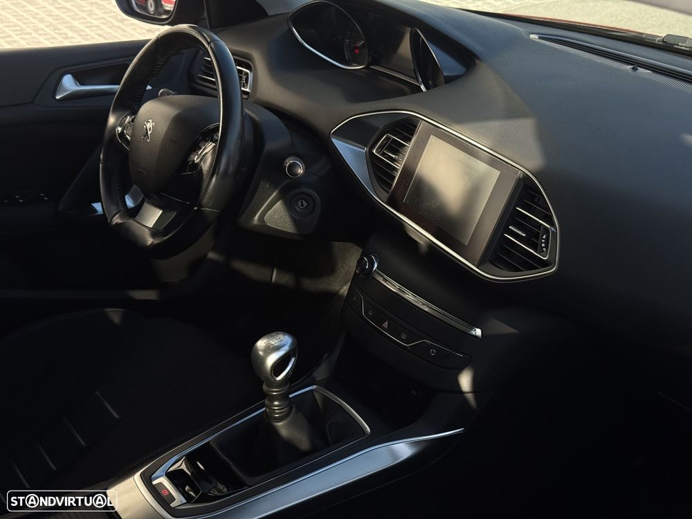 Peugeot 308 SW 1.6 e-HDi Allure J17 - 8
