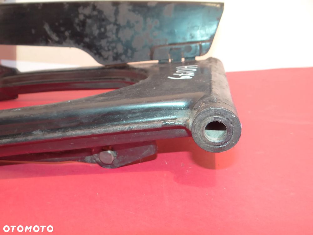 Honda CB750  FOUR WAHACZ  OSŁONA ŁAŃCUCHA AMORTYZATORY H079 - 11