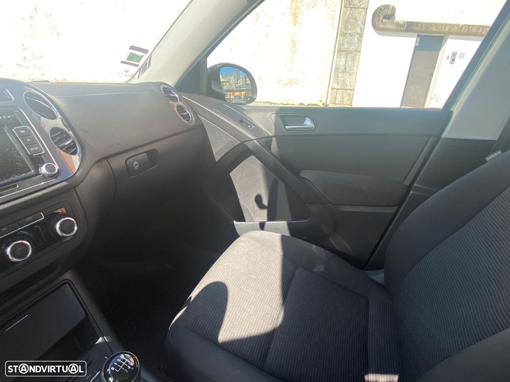VW Tiguan 2.0 TDI Trend BlueMotion - 16