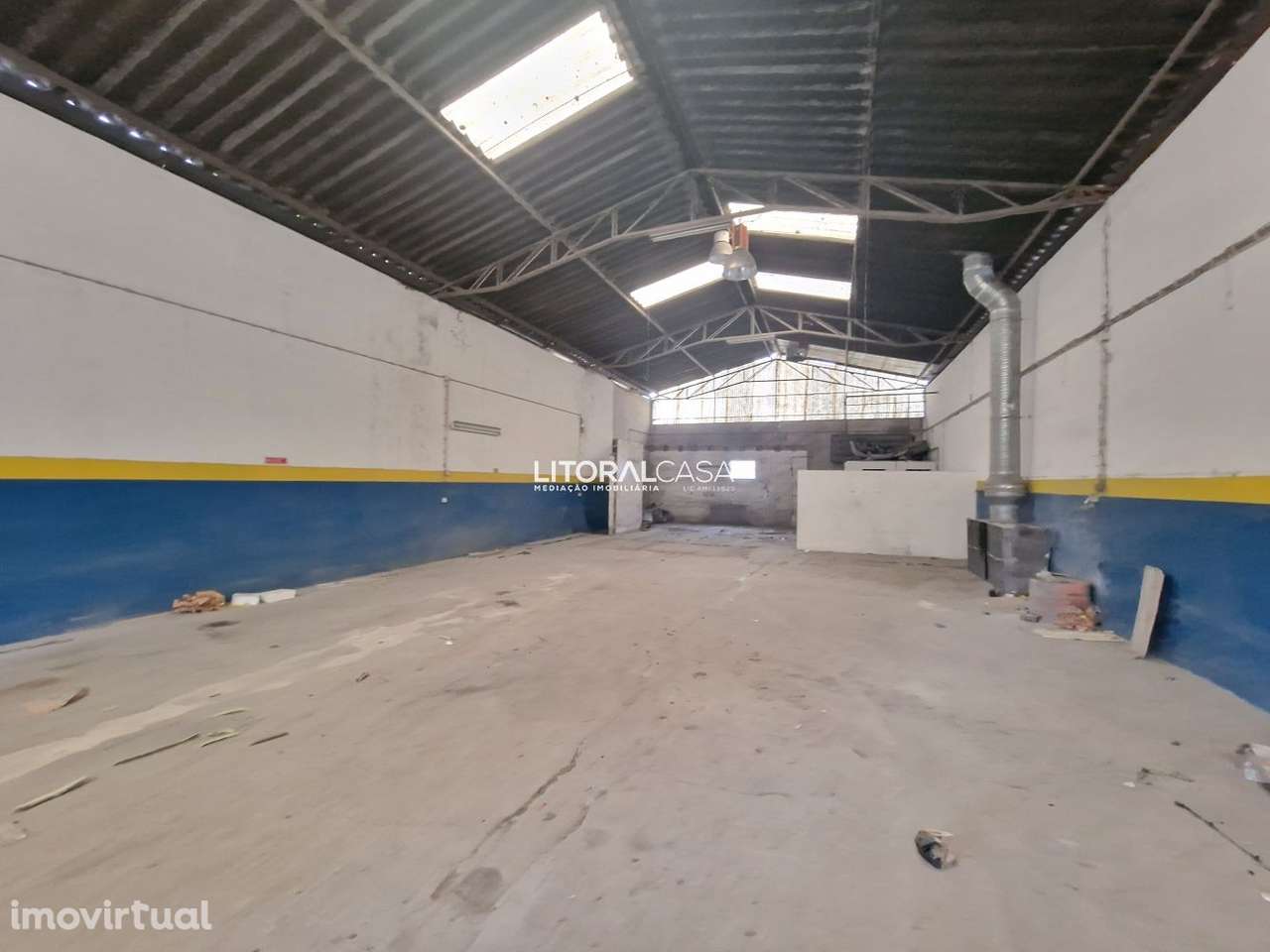 Armazém Com 315 m2 de Área Bruta - Grande imagem: 2/14