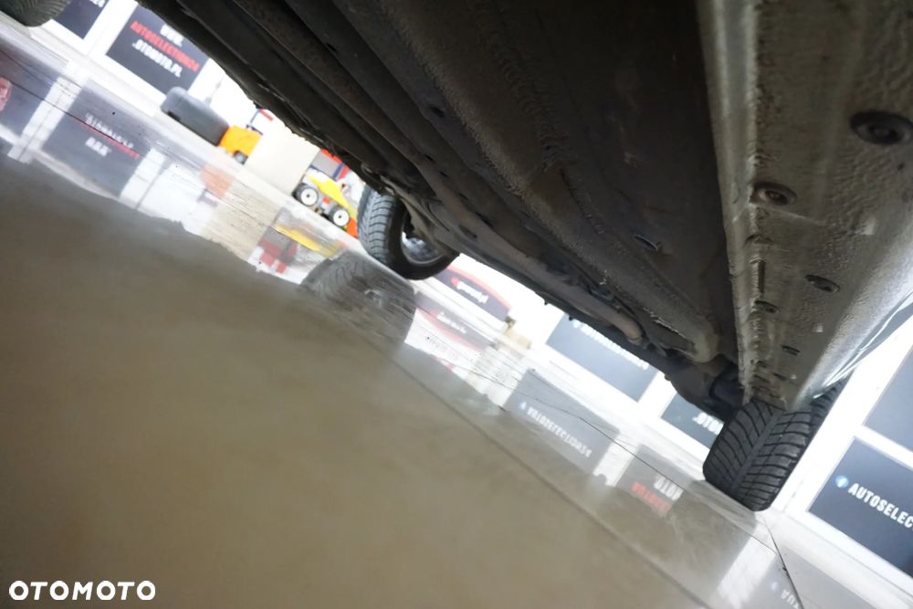 Opel Corsa 1.2 16V Enjoy - 14