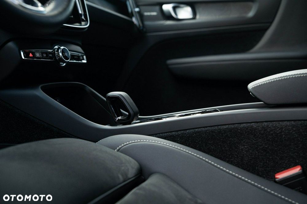 Volvo XC 40 T5 Plug-In Hybrid Plus Bright - 26