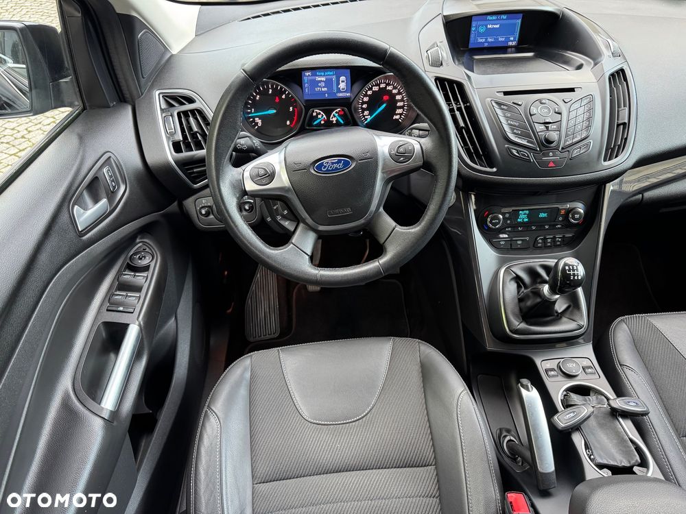 Ford Kuga 2.0 TDCi 4x4 Titanium - 32