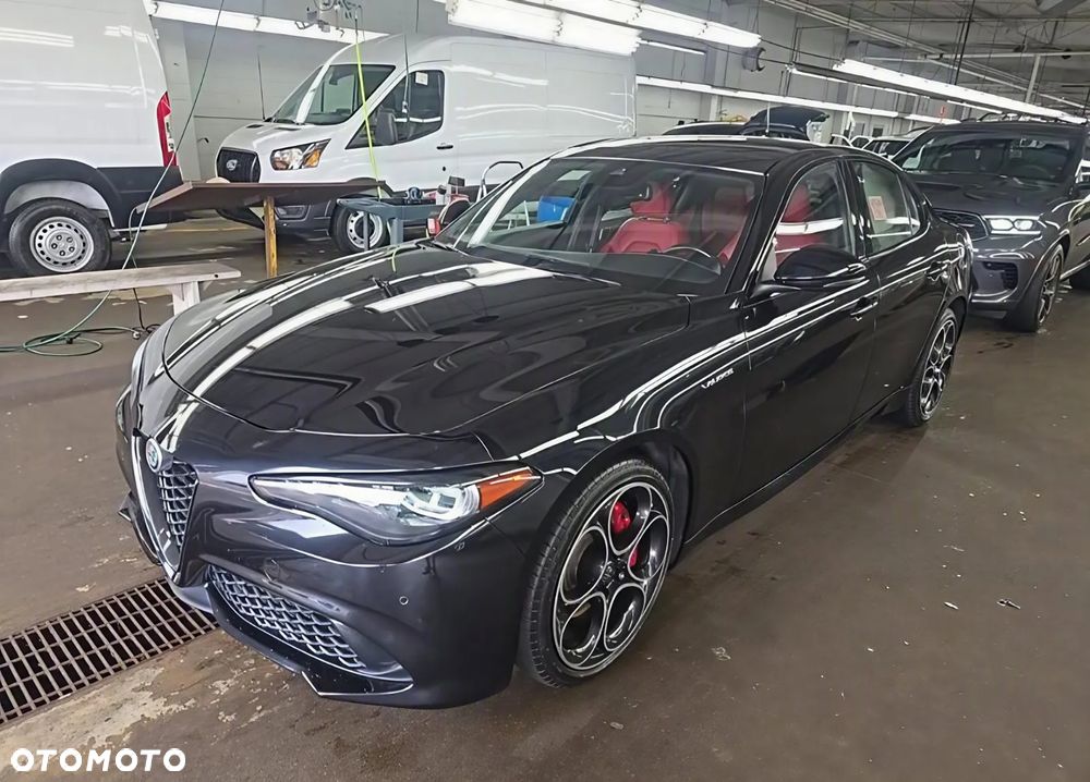 Alfa Romeo Giulia - 3