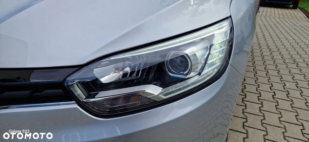 Renault Scenic ENERGY TCe 140 EDC LIMITED - 32