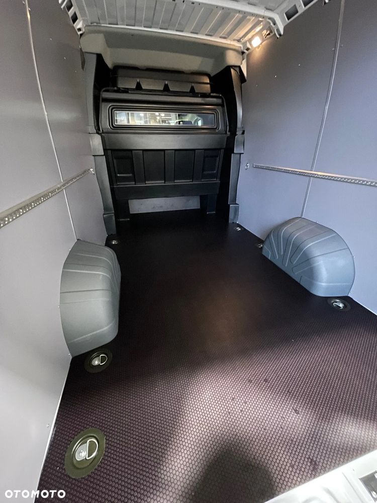 Toyota Proace MAX - 22