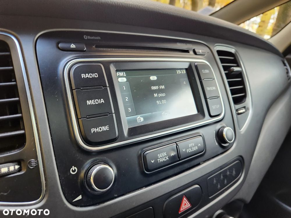 Kia Carens 1.7 CRDi XL 7os - 38