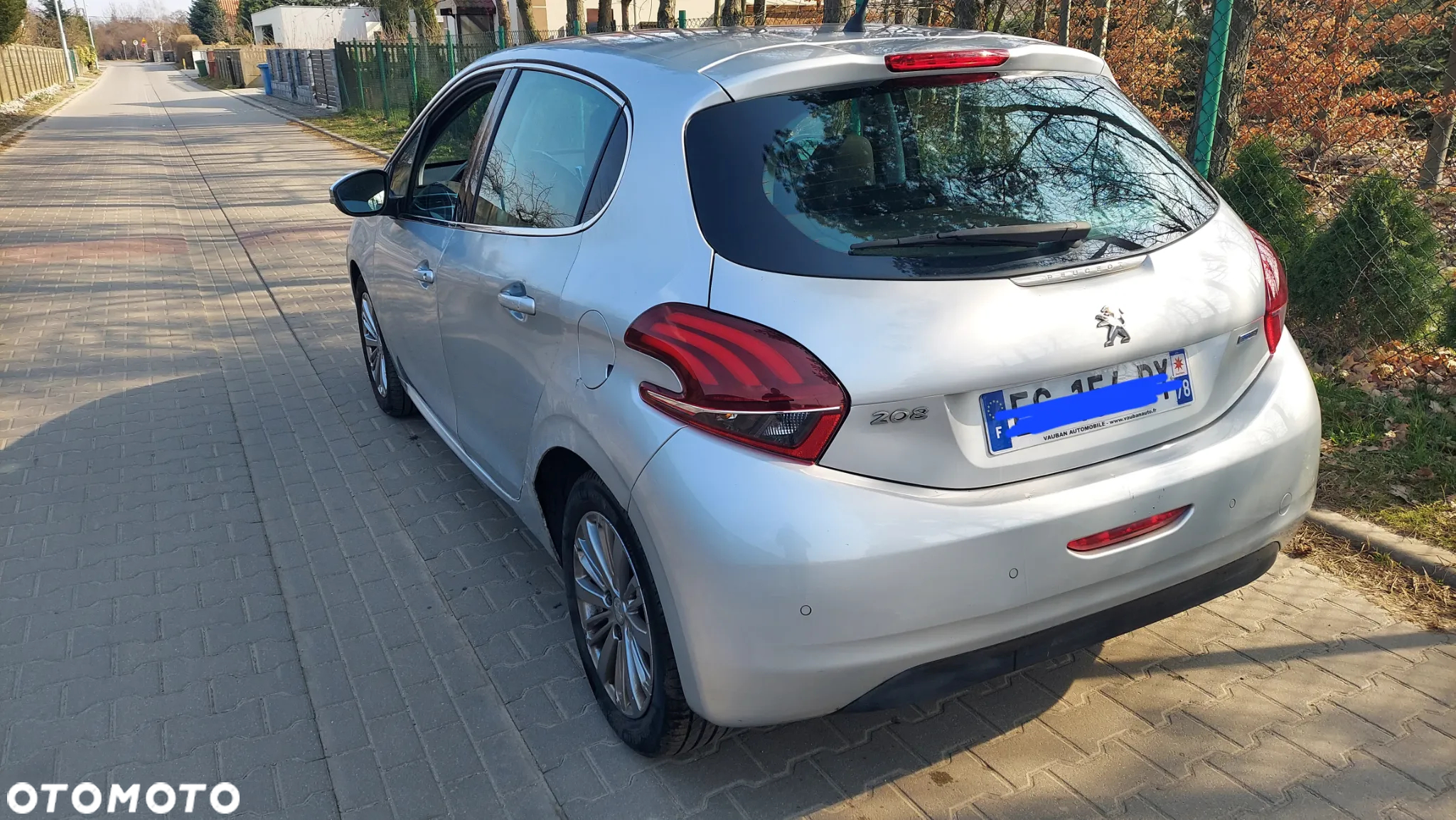 Peugeot 208 PureTech 82 Start & Stop Tech Edition - 5