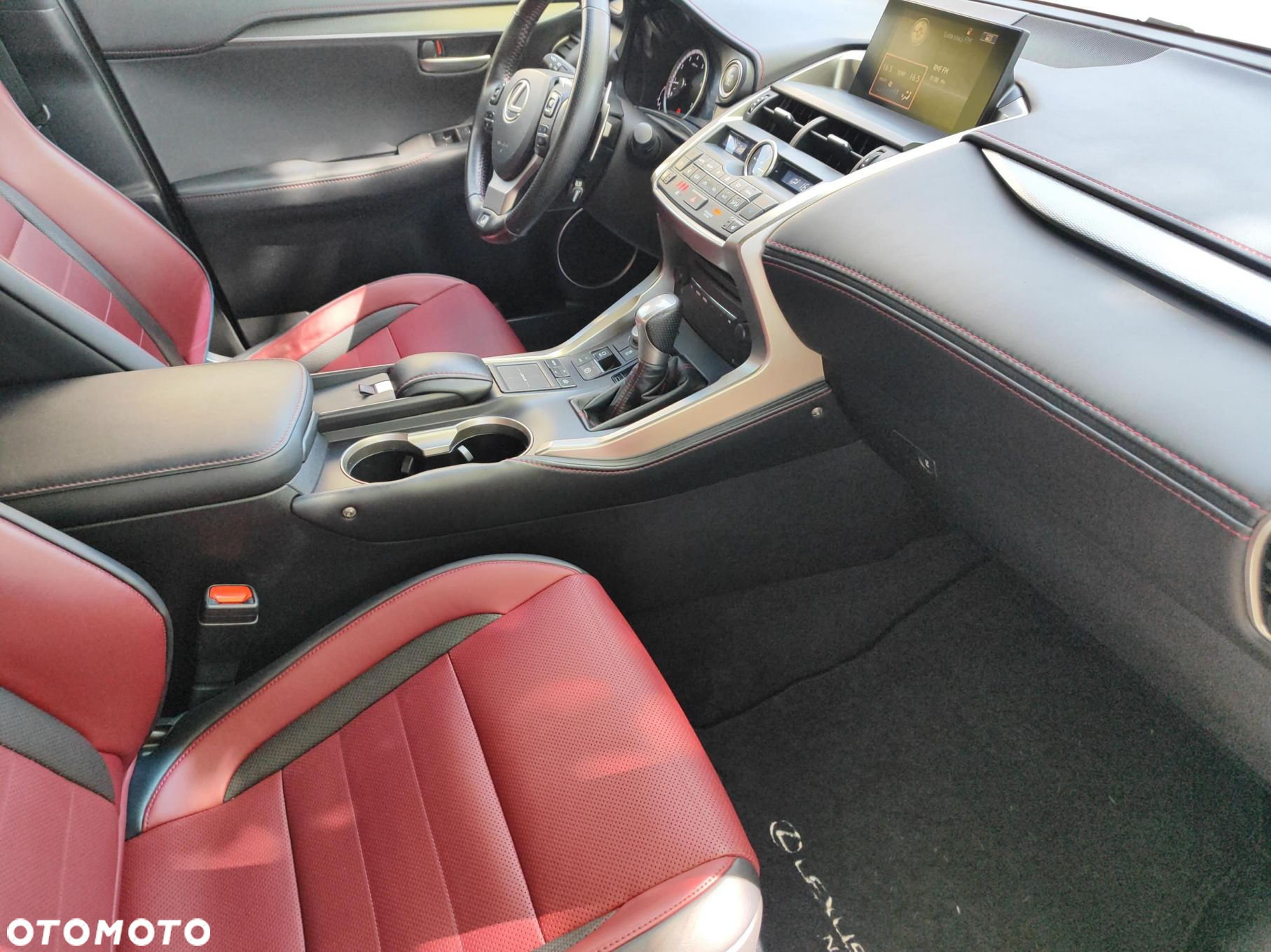 Lexus NX 200t F Sport AWD - 21