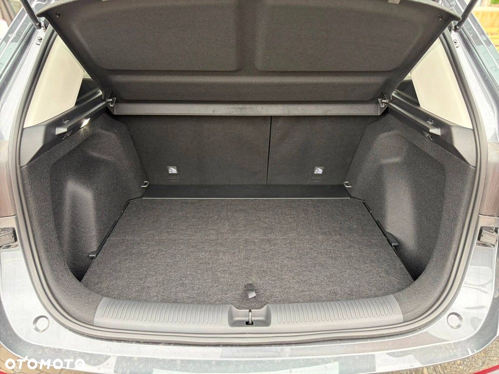 MG ZS Hybrid+ - 17