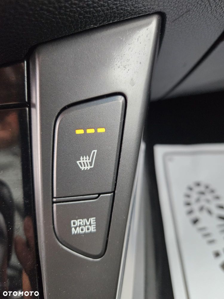 Hyundai i40 Kombi blue 1.6 Trend - 26