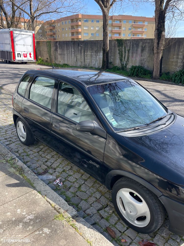 Opel Corsa 1.2 Swing - 4