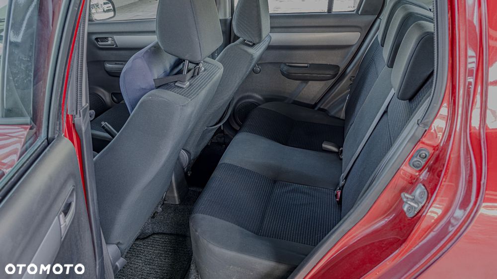 Suzuki Swift 1.3 Club - 8