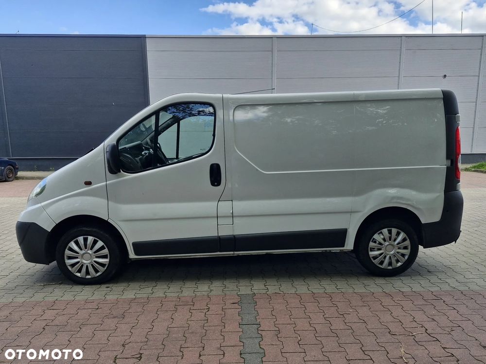 Opel Vivaro - 2