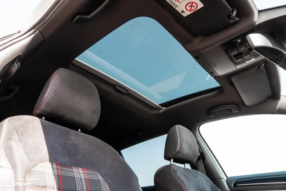 VW Golf 2.0 TSi GTi DSG Performance - 8
