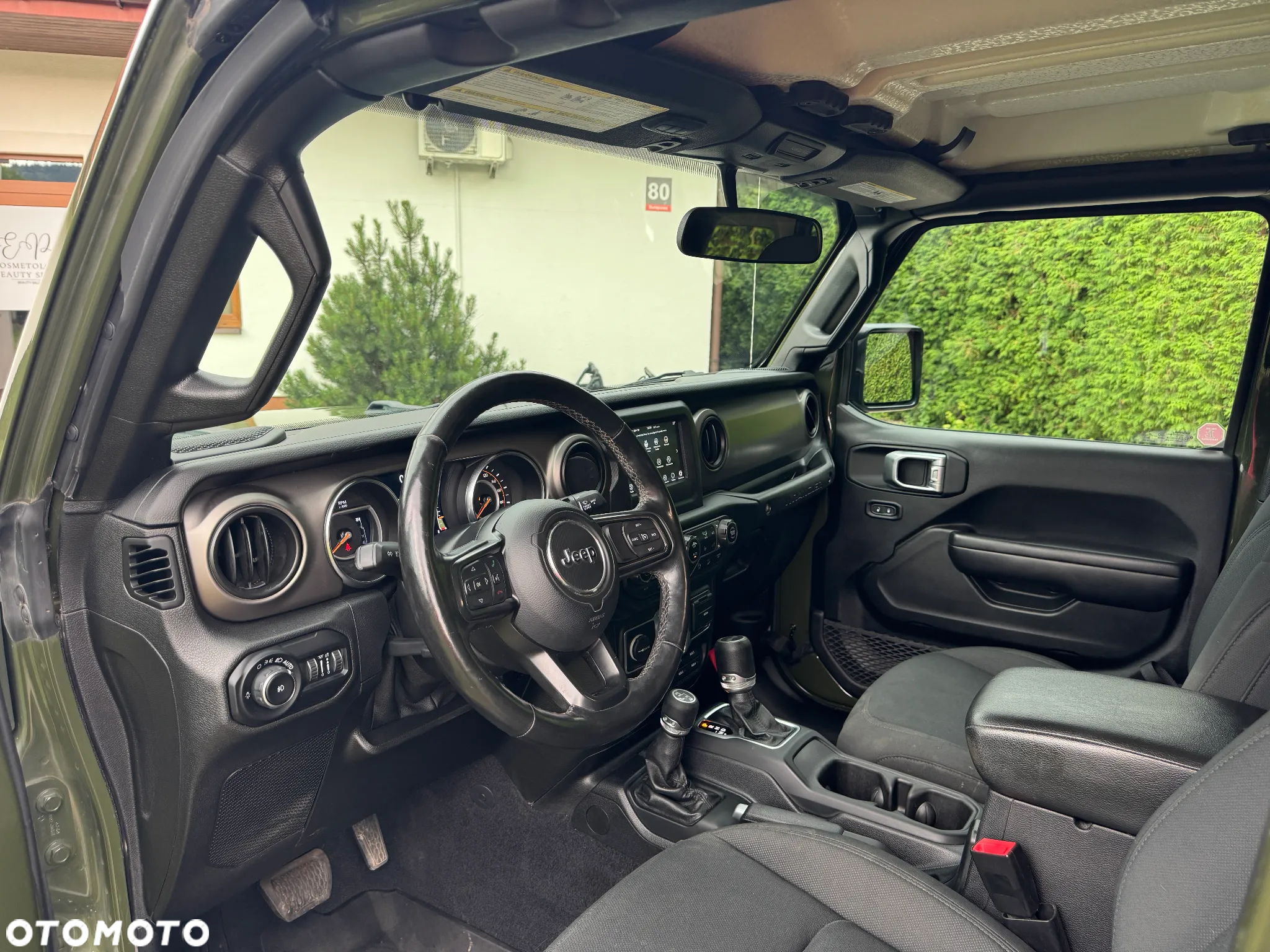 Jeep Wrangler - 16