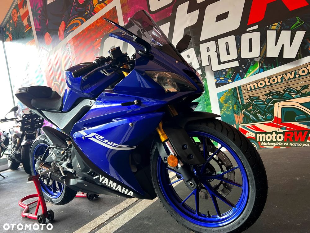 Yamaha YZF - 10