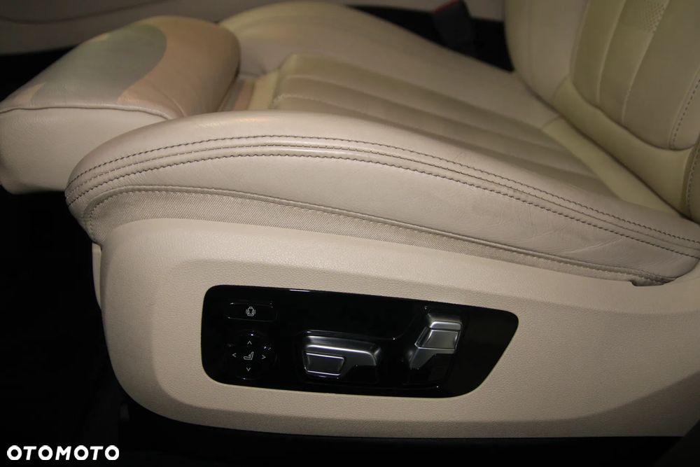 BMW X5 xDrive25d - 11