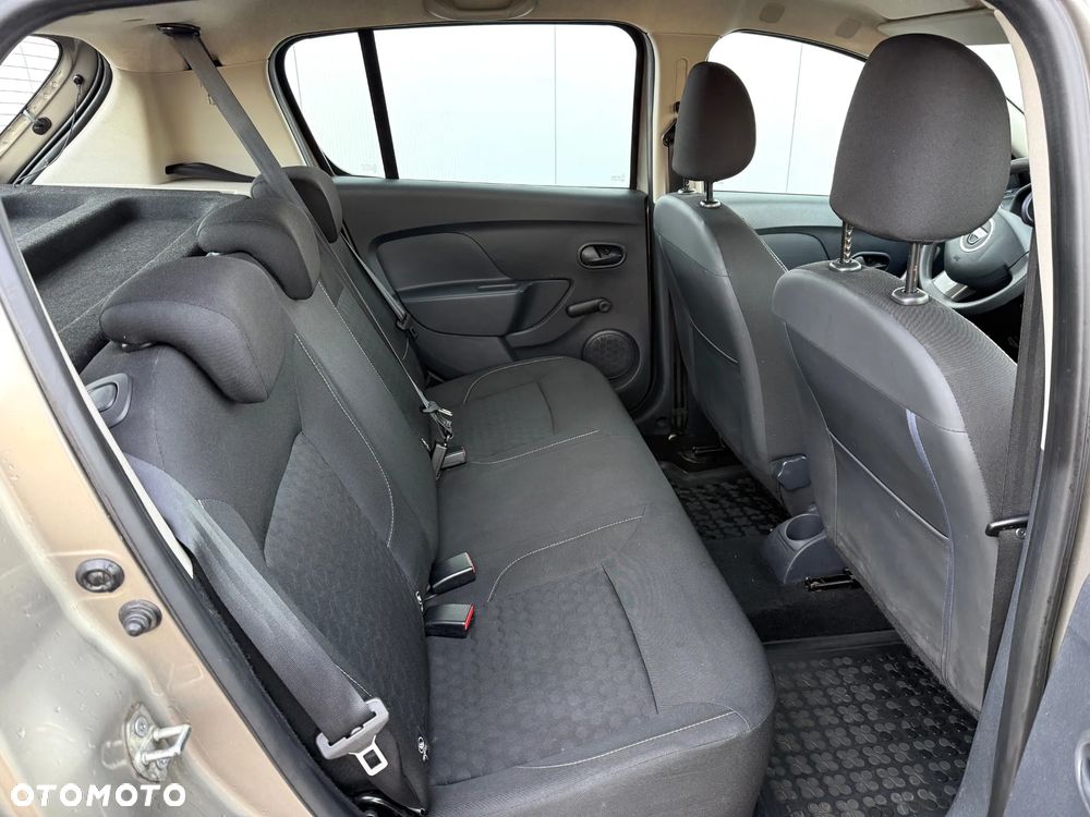 Dacia Sandero - 12