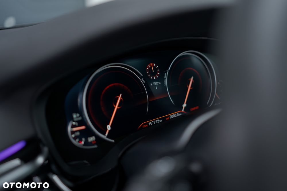 BMW Seria 5 540d xDrive M Sport sport - 19