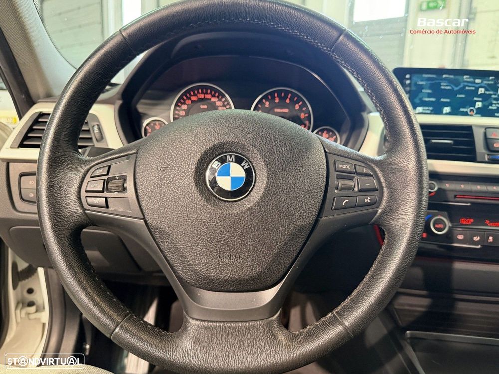 BMW 330 - 15