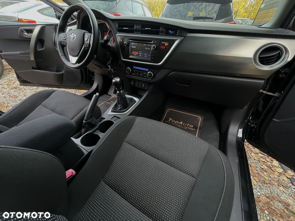 Toyota Auris 1.6 Premium Comfort - 15