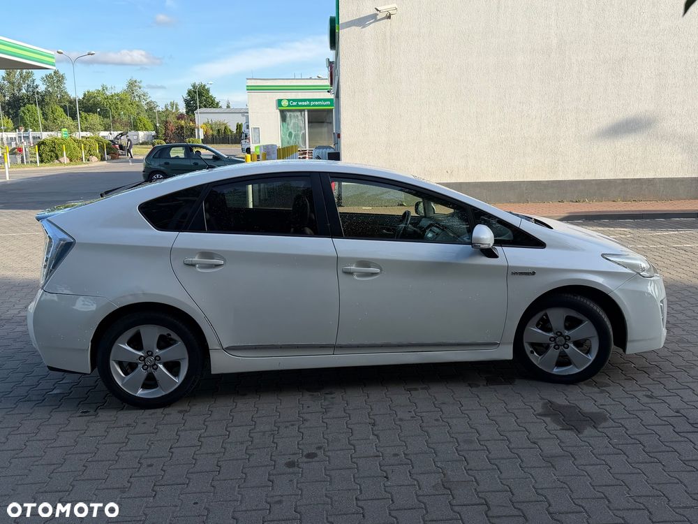 Toyota Prius 1.5 VVT-i Prestige - 4
