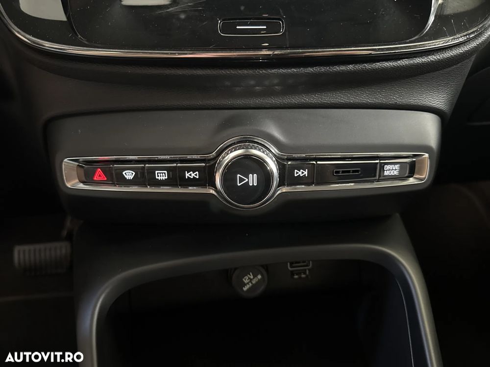 Volvo XC 40 - 17