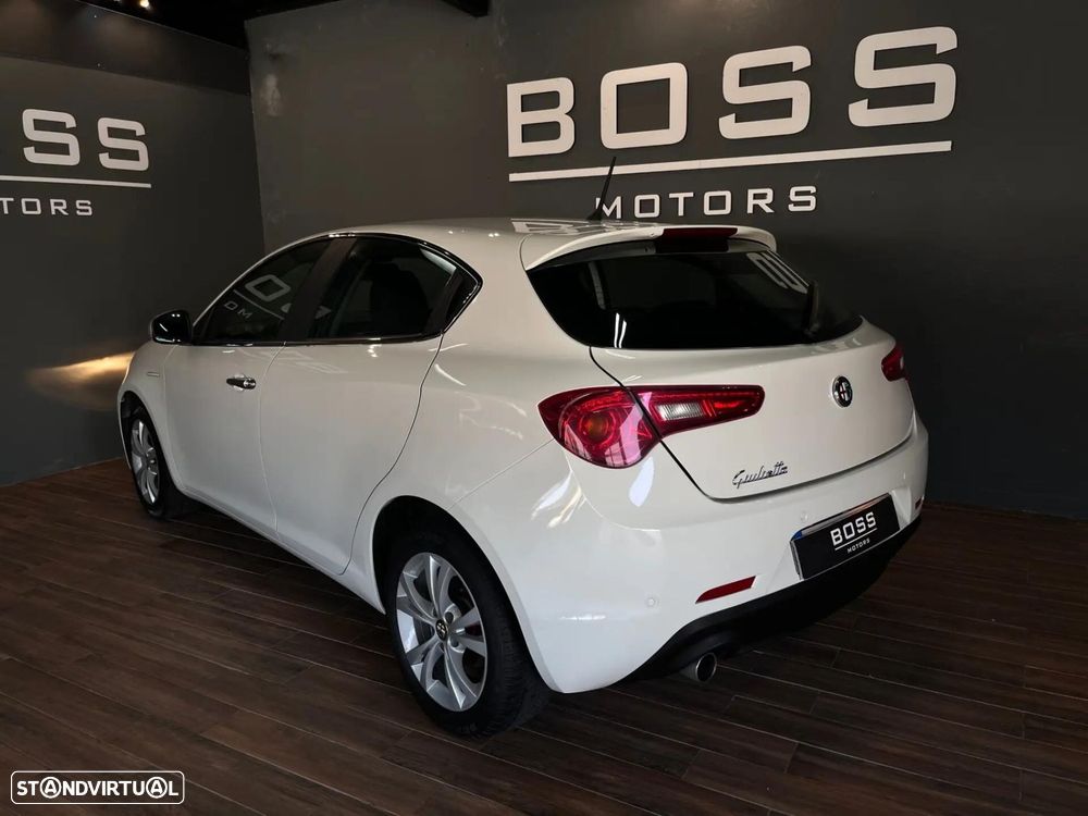 Alfa Romeo Giulietta 1.6 JTDM Exclusive - 11